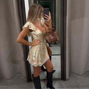 NWT ZARA FLORAL SATIN SHORT DRESS